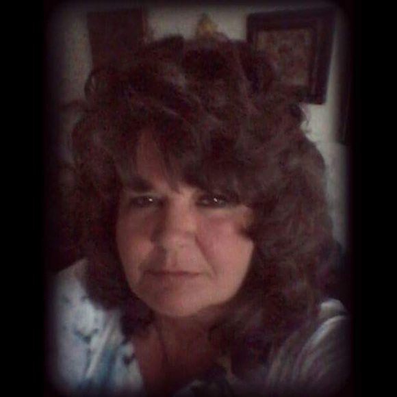 Meet your Posher, Cynthia - Picture 1 of 1